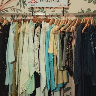 The Pop Up Story Instagram post — shopper styling